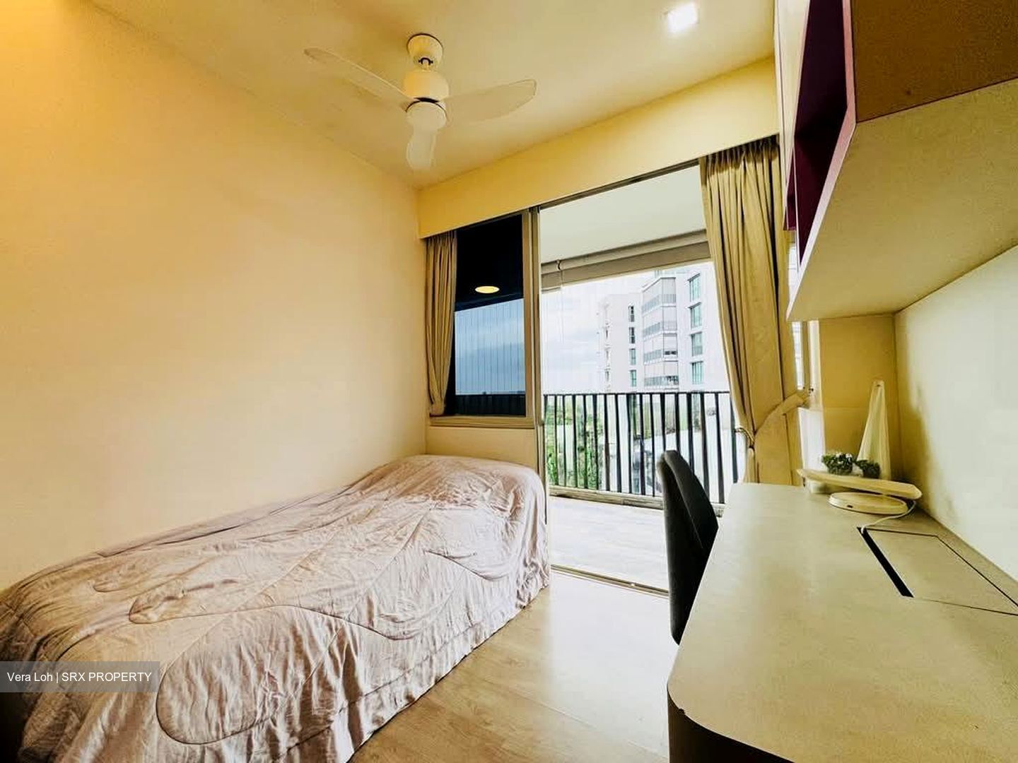 Heron Bay (D19), Condominium #581130381